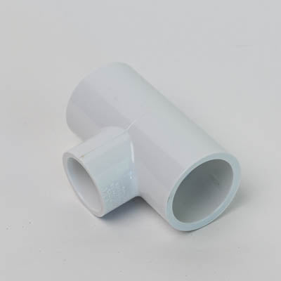 401-131 Sch 40 PVC Reducing Tee 1 in. x 3/4 in. Socket